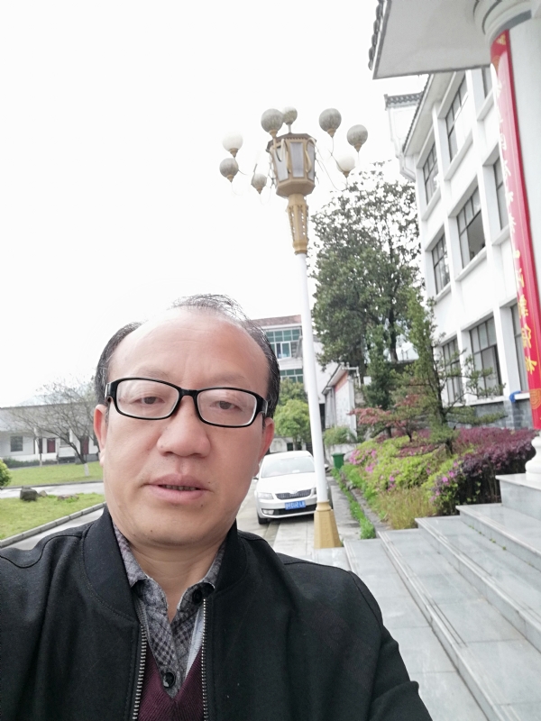 玫瑰祥云的第二张照片--黄梅闪婚服务中心